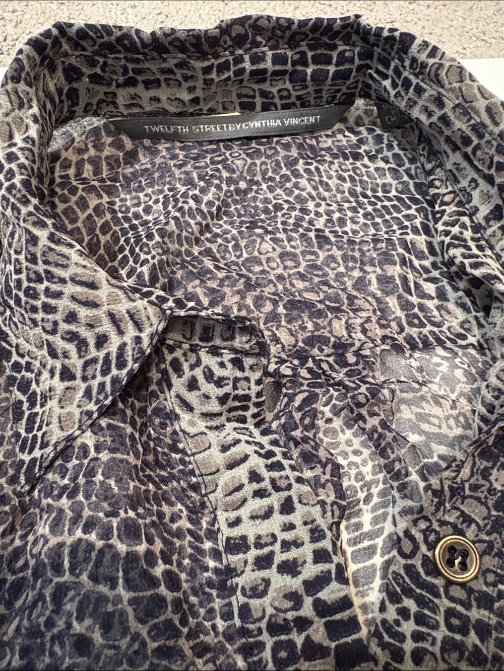 Twelfth Street by Cynthia Vincent 100% Silk Snake Print Blouse